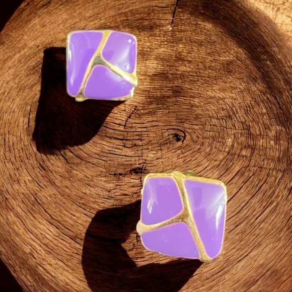ART DECO STYLE; Gold and Purple Enamel; Vintage 70s; Geometric Earrings - Picture 5 of 8
